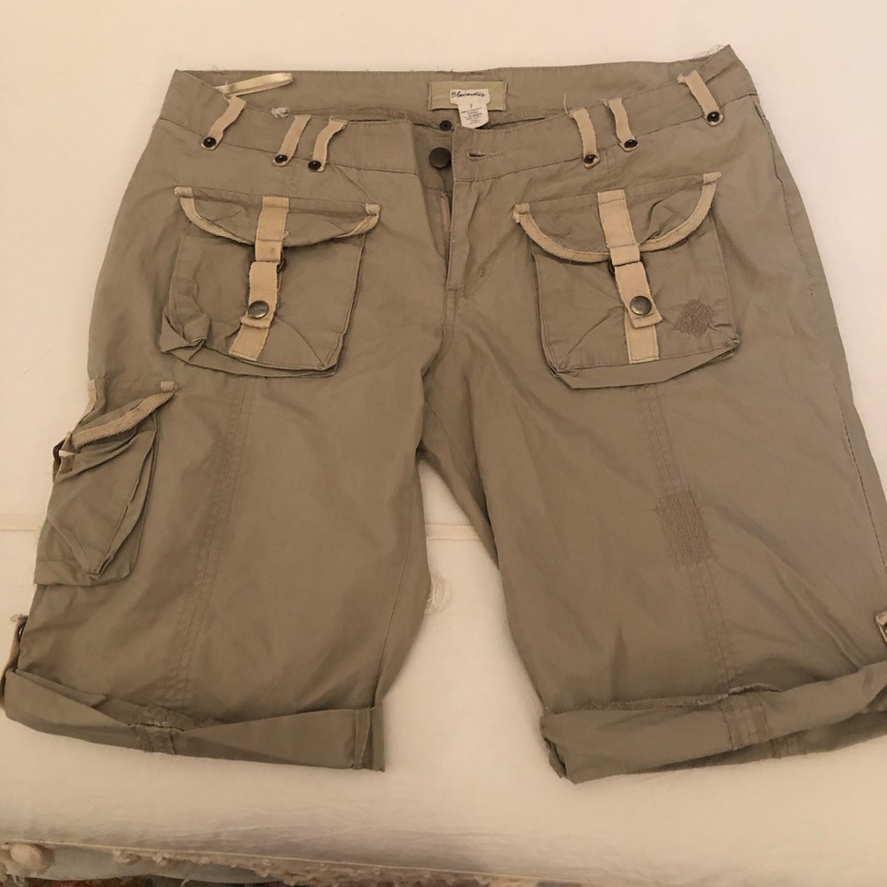 Beige cargo shorts